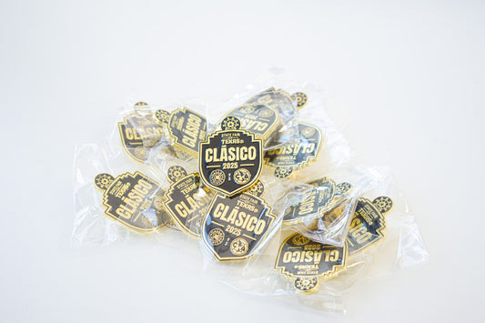 Clasico Lapel Pin